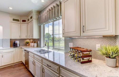 Stunning Golf Course View in Denver - Foto 11