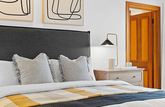 The Peninsula Chateau Lodge-inspired Luxury - Photo 21