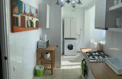 Orange Apartments - Photo 24