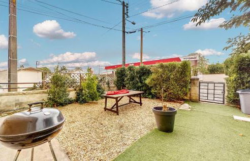 4 Bedroom Gorgeous Home In Jarnac - Foto 9