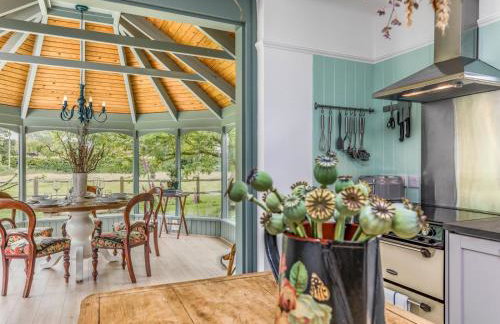 Pretty Three Bedroomed home near the Beach - Pass the Keys - Foto 79