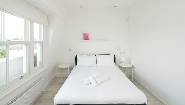 Elegant 2BD Flat near Portobello Rd with Balcony - Foto 4, Habitación