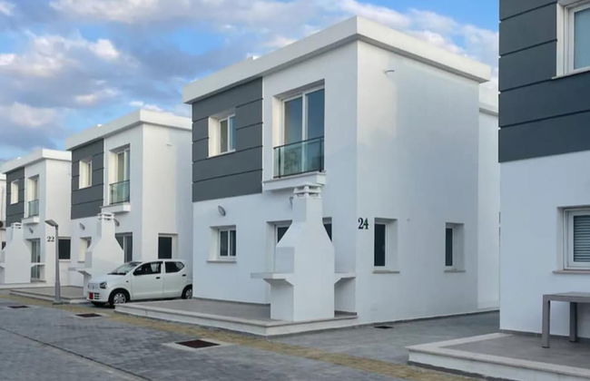 1 Bed Villa Sleeps 2 - Pool, Parking, Wifi - Foto 13