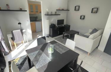 Les Jonchères - Foto 2