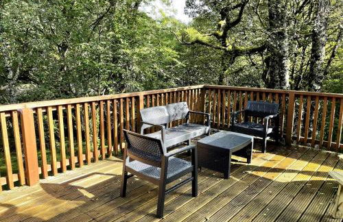 Belle 2 bedroom log cabin with hot tub, forest and loch - Foto 13