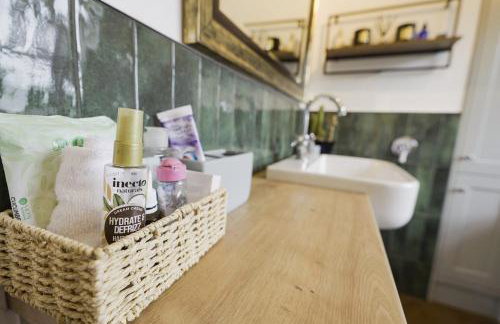 Quirky & cosy 1 or 2 bedroom house in peaceful village - Photo 49