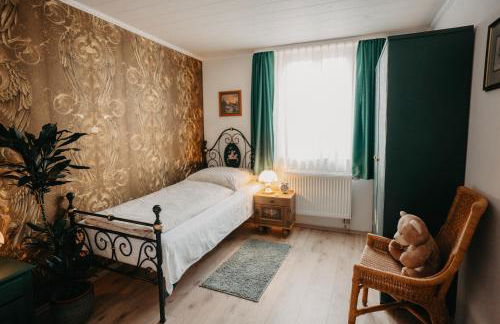 Altes Häusle am Waschbach Anno 1625 Ferienwohnungen und Doppelzimmer - Foto 68