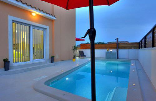 Villa with private pool in village Jadreški - Foto 11