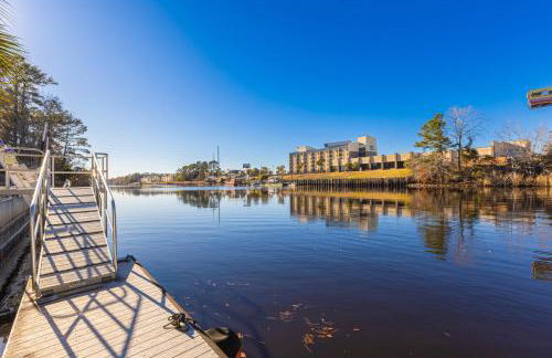 Paradise on Ocean Waterway Huge 5000 sq ft w Private Pool, Boat Dock, Grand Piano, Game Tables, BBQ, 1 acre Yard, Crib, Sleeps 34 - Photo 51