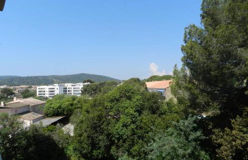 Appartement Moderne 2 pièces à Bormes - Terrasse et Parking - FR-1-251-925 - Foto 10