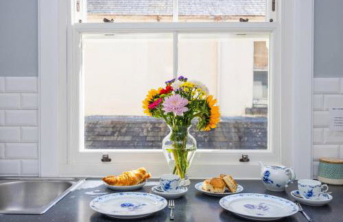 Garden View - Characterful bijou Dartmoor Apartment - Photo 14