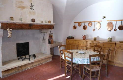 typical mas provençal with swimming pool in a small hamlet near mouriès in the alpilles in provence- 8 persons - Foto 20