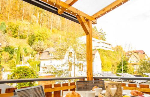 Design trifft Harmonie nahe Triberger Wasserfälle - Foto 40