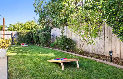 Family Oasis with Hot Tub and Dedicated Workspace - Foto 27
