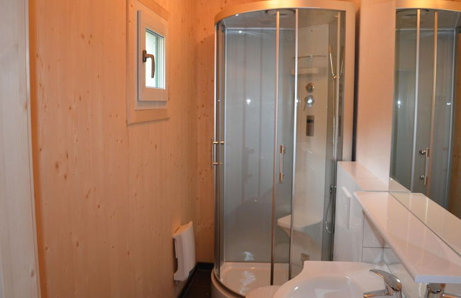 Spacious Chalet With IR Sauna and Whirlpool - Foto 9