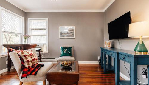 Magical Creekside UT Treehouse Walk to Moody Center - Foto 2