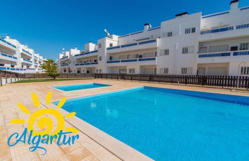 Santa Luzia Residence by Algartur - 5 mins Downtown - AC - Pool - Wi-Fi - Smart TV - Foto 7