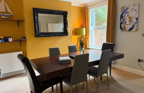 Smart & Comfortable 3-bedroom Victorian house - Photo 6