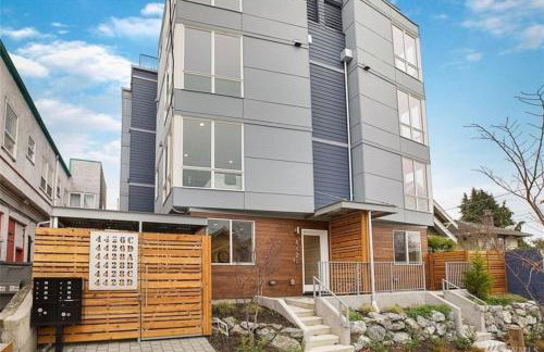 Rooftop Patio with Waterview, Private Garden & Grill 3BR 3BA- Modern Cityscape - Foto 60