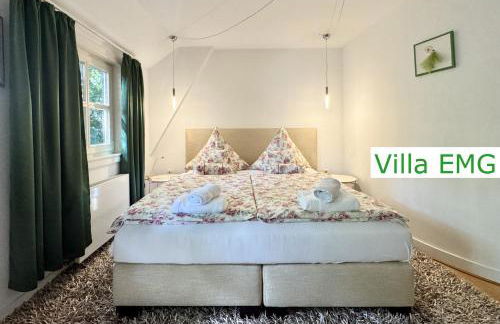 Luxus Ferienhaus Villa EMG Emsdetten nah Münster, Osnabrück, Rheine für Familien Gruppen bis 17 Personen, Pool, Whirlpool, Garten, Kamin, 6SZ - Foto 17