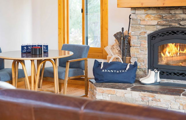 Lake + Beach Access, Pool, Tennis Walk to Chambers Tahoe Timber by Avantstay - Foto 8