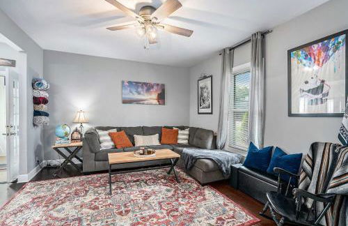 Steps from Journeyman in Downtown Valparaiso - Foto 9