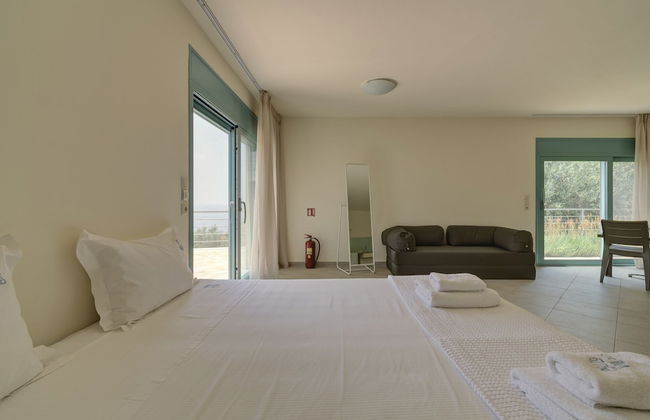 Ouzo Panoramic Houses 2, with private pool - Photo 22