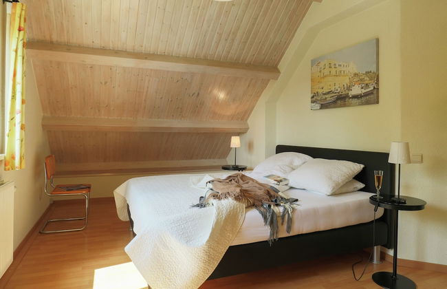 Rendeux Villa With Garden - Photo 9