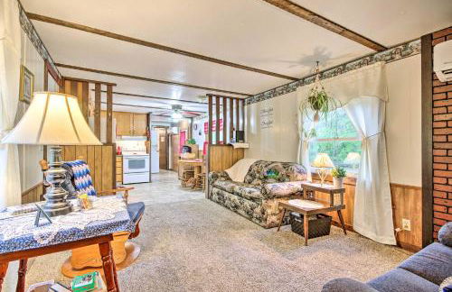 Unique Creekside Escape - Enjoy On-Site Goats! - Foto 18