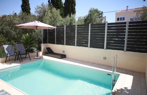 Luxury Villa with Pool in Athens Riviera - Foto 1