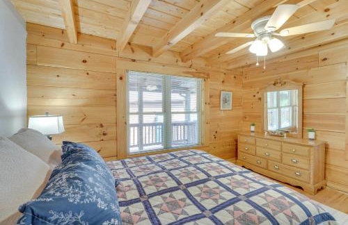 Serene Cabin with Deck and Fire Pit in Blue Ridge Mtns - Foto 11