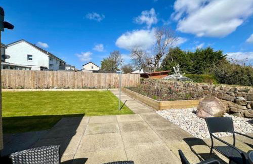 Dunmuir House 4 Bedroom 2 bathroom House & Garden in Denny - Photo 37