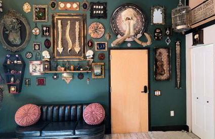 Cozy AF Gothic Rose Gallery - Foto 1