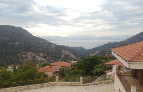 Kallisti Ξενώνας Διακοπτό-Καλάβρυτα - Foto 8