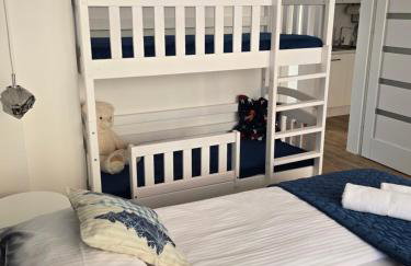 SOLEK, Apartamenty hotelowe i pokoje gościnne ze śniadaniem, przyjazne zwierzętom, wyjątkowe, z widokiem na Jezioro Jamno i w bardzo bliskiej odległości od morza - Foto 4