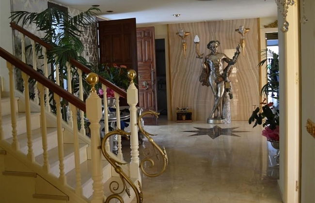 Unique Luxurious and Palacial Villa - Foto 21