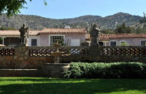 Elegant Cottage Rental on Historic Ranch in Lincoln County, New Mexico - Foto 7