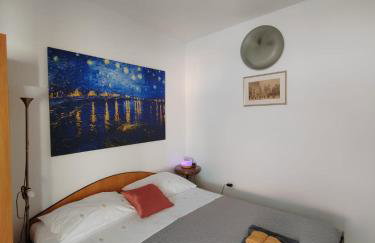 Apartments Turan Centrally Located with Free Parking - Photo 9