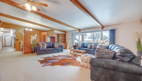 Stunning Calhan Home with Indoor Pool! - Foto 5