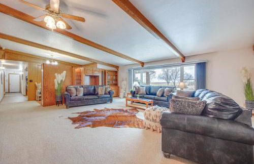 Stunning Calhan Home with Indoor Pool! - Foto 5