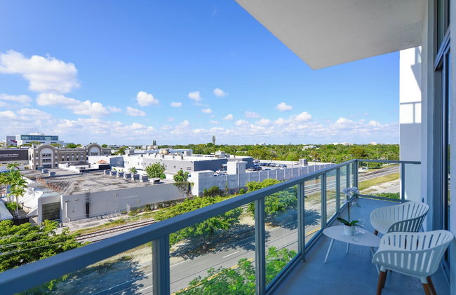 Poolside District Condo - We Host - Foto 44