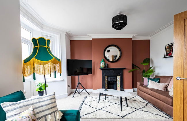 Kensington Place - 4 Bedroom Home w Free Parking - Photo 30