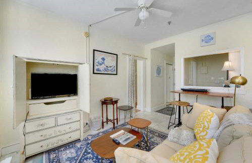 Summer Suite | Steps to Beach + Heated Pool - Foto 9