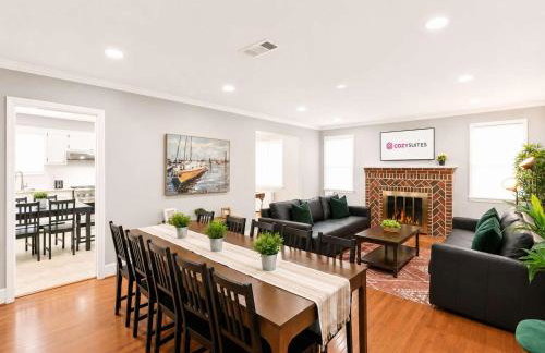 Stately 5BR Historic Retreat - CozySuites - Foto 1