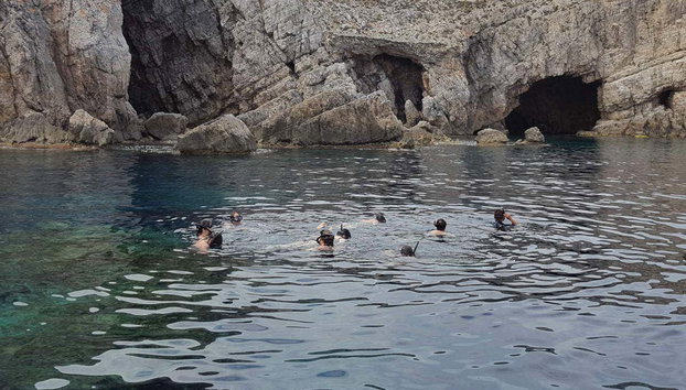 Snorkel en la Reserva Marina del Norte de Menorca - Foto 5