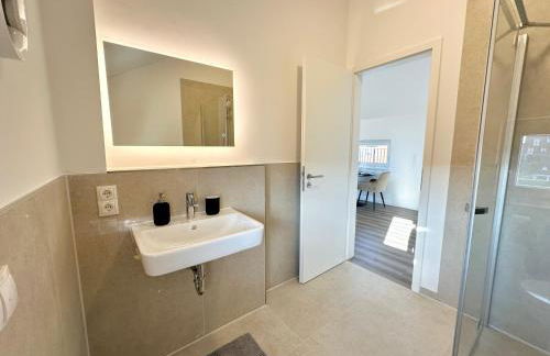 LIVA Stays - Henstedt Ulzburg - Nähe Hamburg & Flughafen - Nähe Bahnhof - Terrasse - Smart-TV - Foto 60