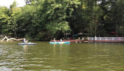 3 Acre Lake Paradise Swimming Pool & Jacuzzi HotTub! - Foto 5