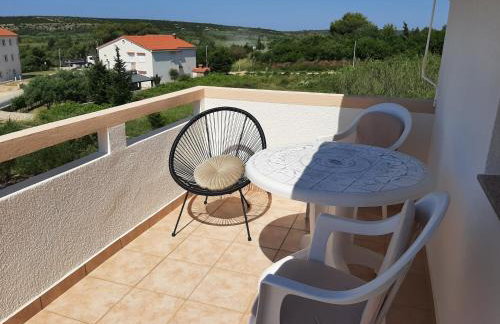 Apartments Donadic I, Caska - Photo 25