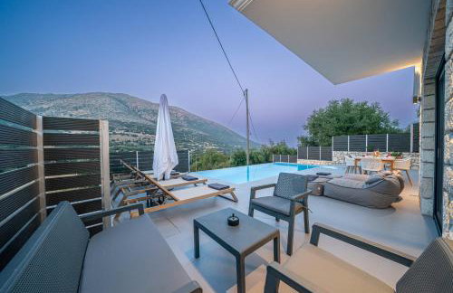Luxury Stone Villa Aris, ideally located just a 5-minute walk from restaurants and shops - Foto 10