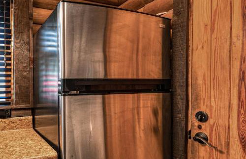 Cozy Lakefront Cabin on Lake Nantahala with Dock - Foto 14